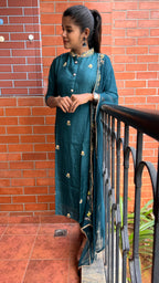 Bottle green muslin silk embroidery hand worked 3 piece kurti set - Threads