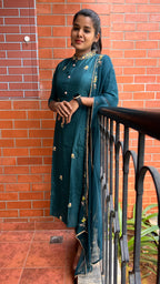 Bottle green muslin silk embroidery hand worked 3 piece kurti set - Threads