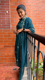 Bottle green muslin silk embroidery hand worked 3 piece kurti set - Threads