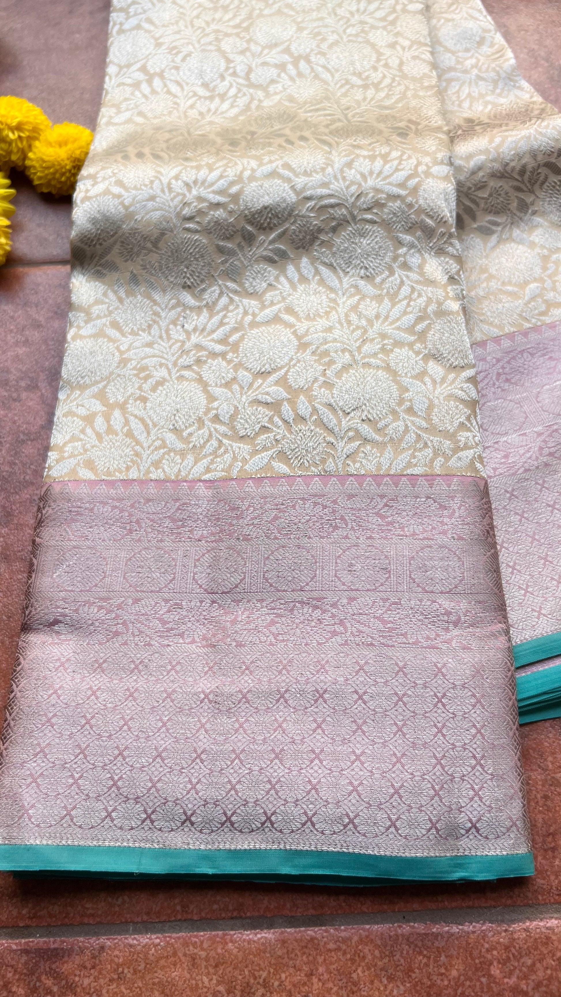 Silver Cream and light Pink kanchipuram silk saree with blouse - Threads