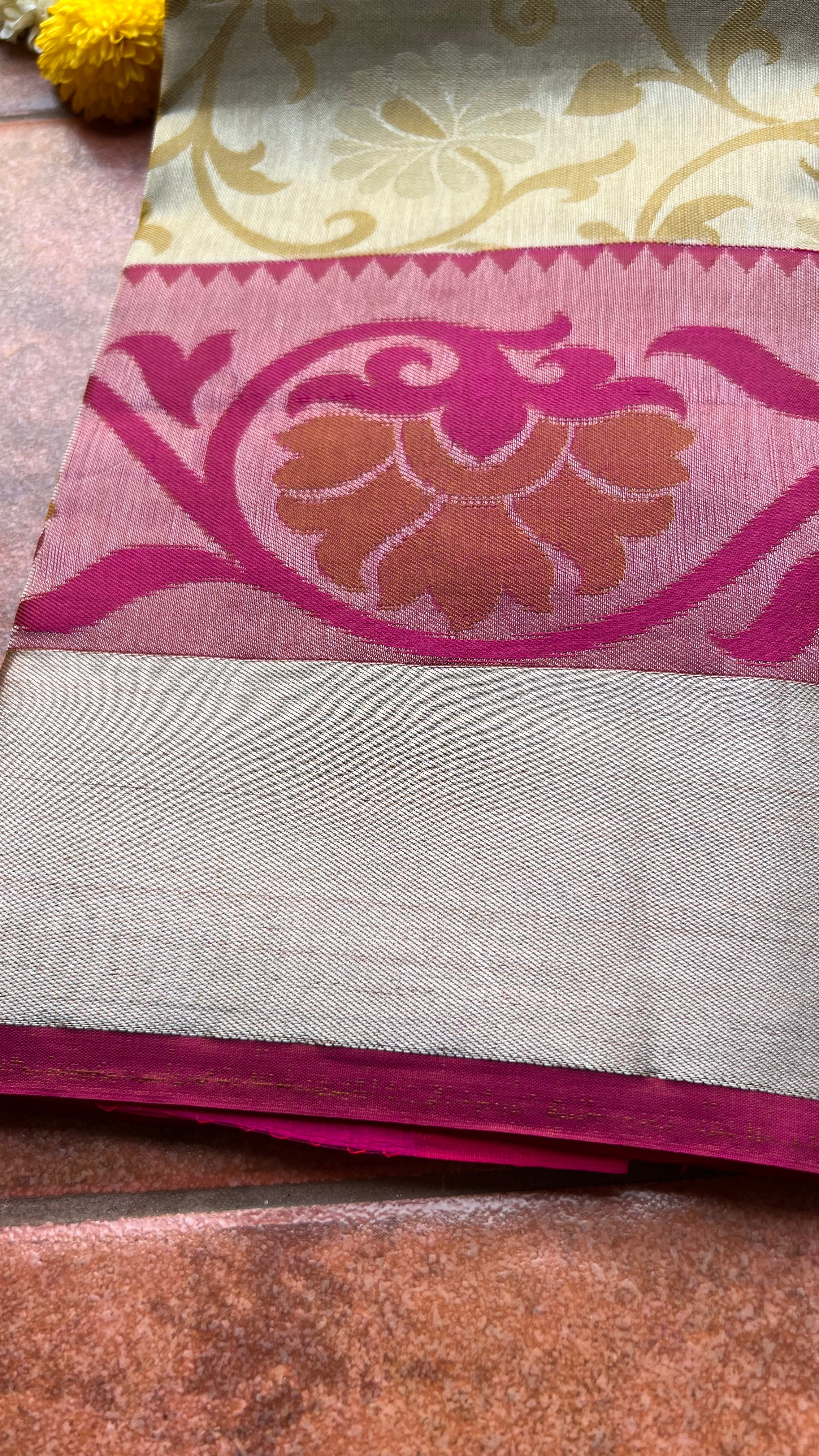 Cream and Pink kanchipuram silk saree with blouse - Threads