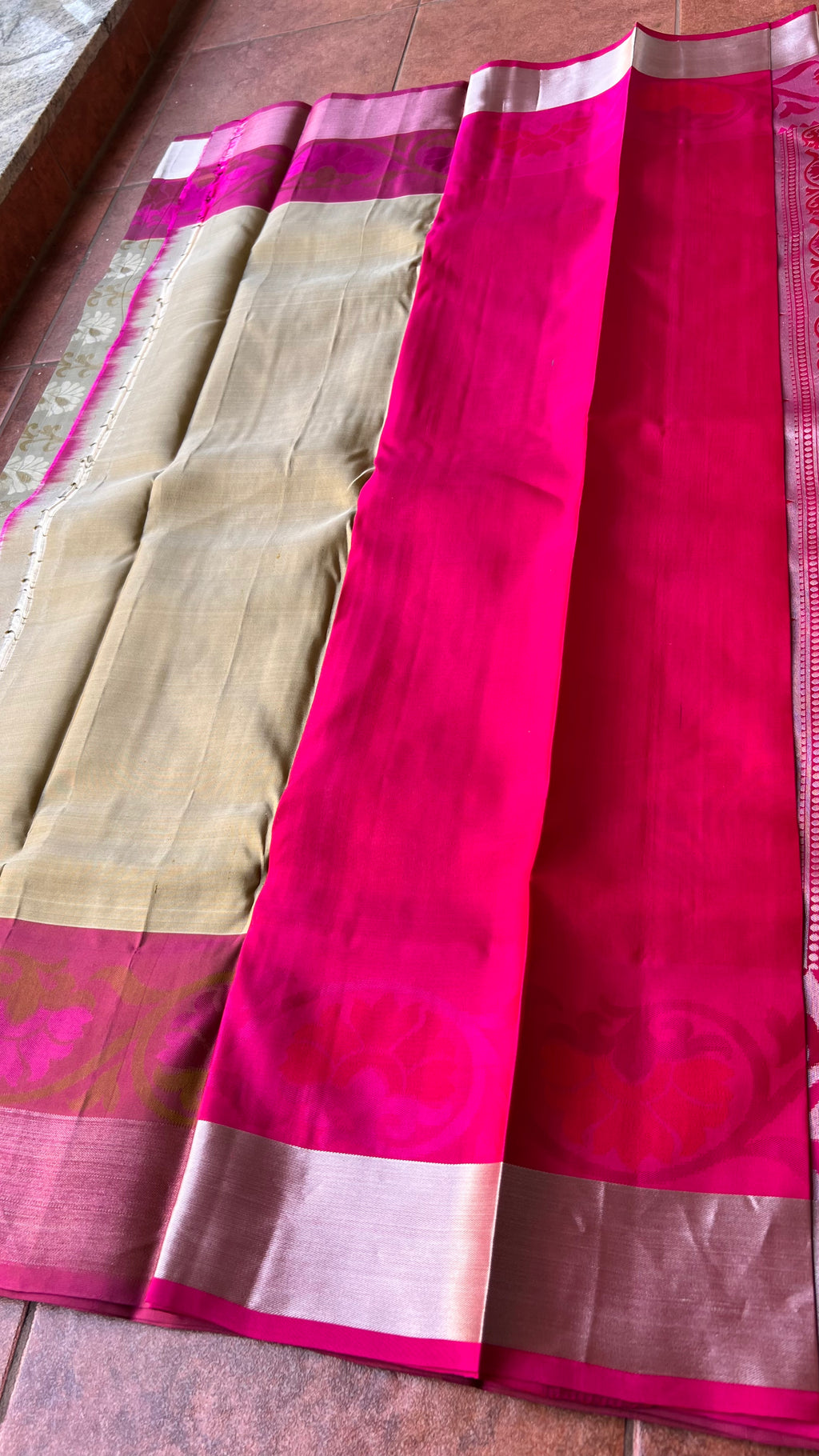 Cream and Pink kanchipuram silk saree with blouse - Threads