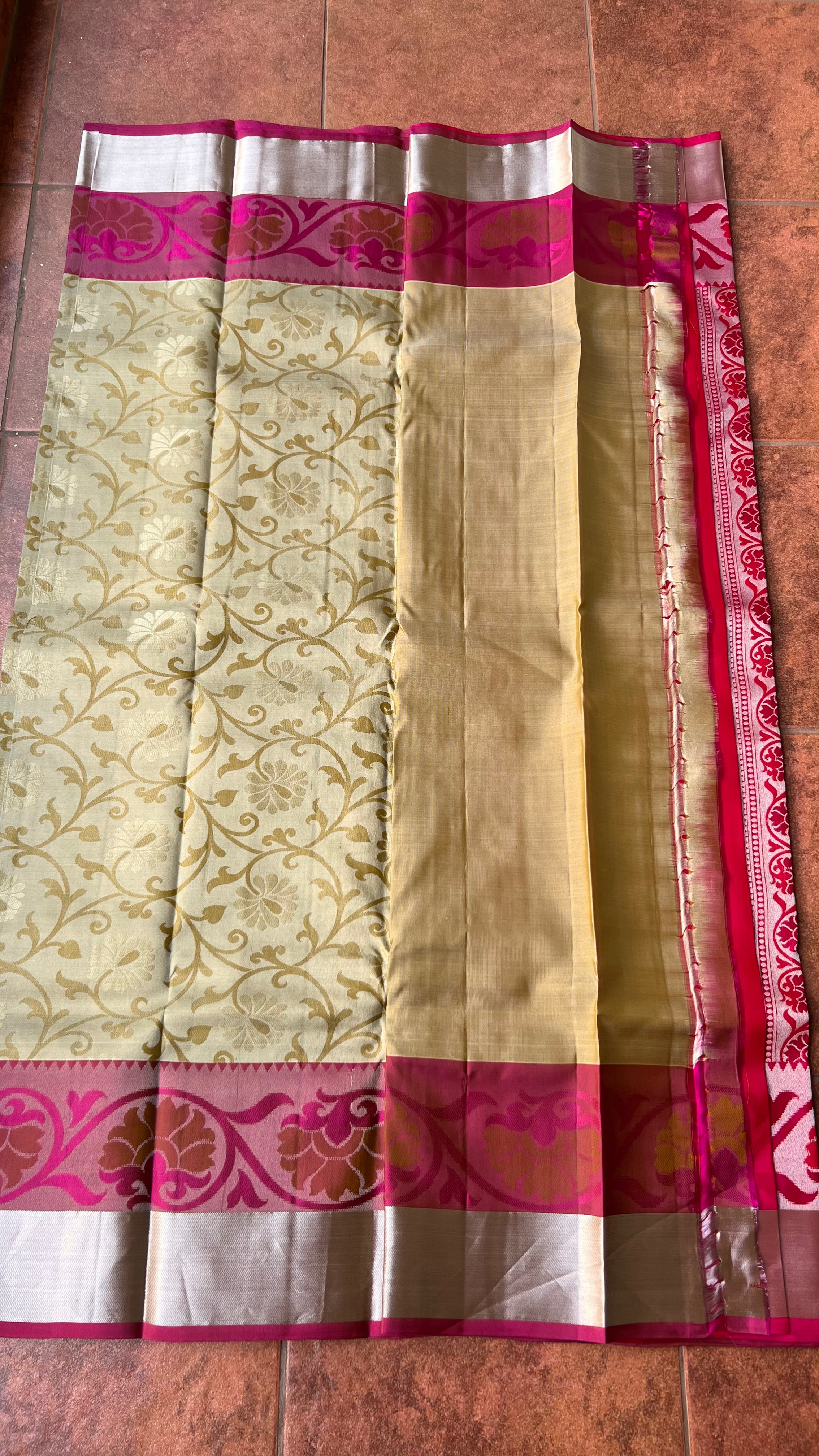 Cream and Pink kanchipuram silk saree with blouse - Threads