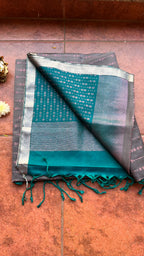 Light grey and green kanjivaram soft silk saree with blouse - Threads