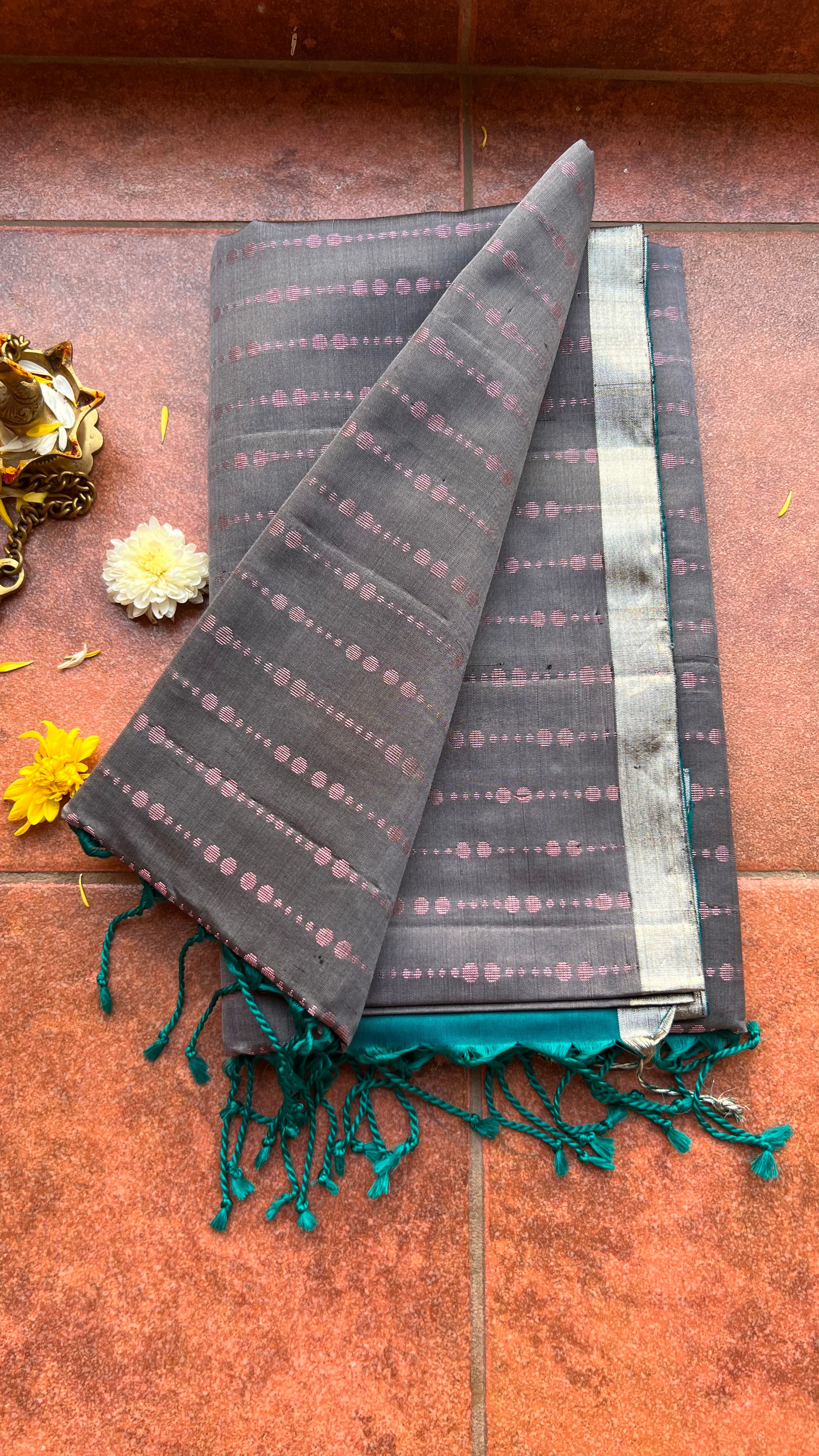 Light grey and green kanjivaram soft silk saree with blouse - Threads