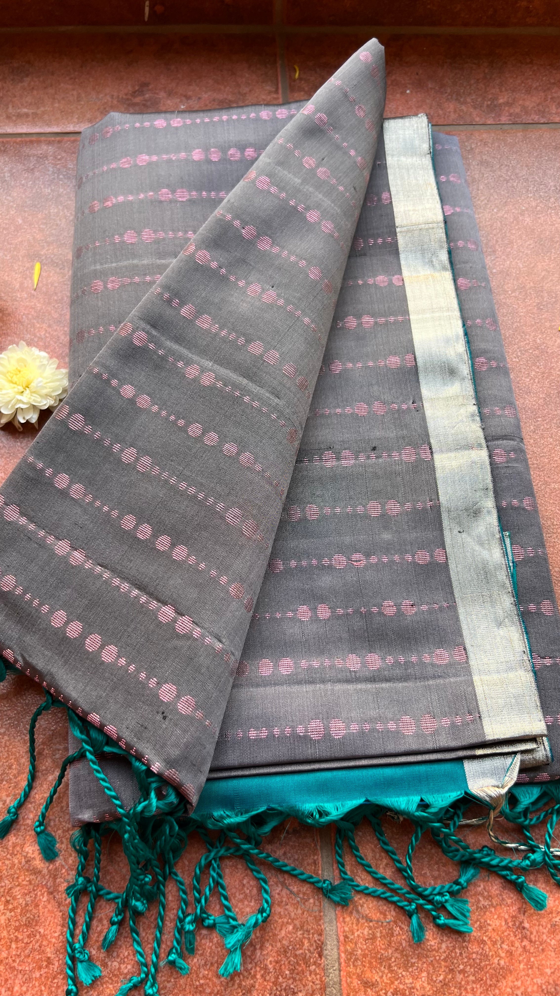 Light grey and green kanjivaram soft silk saree with blouse - Threads