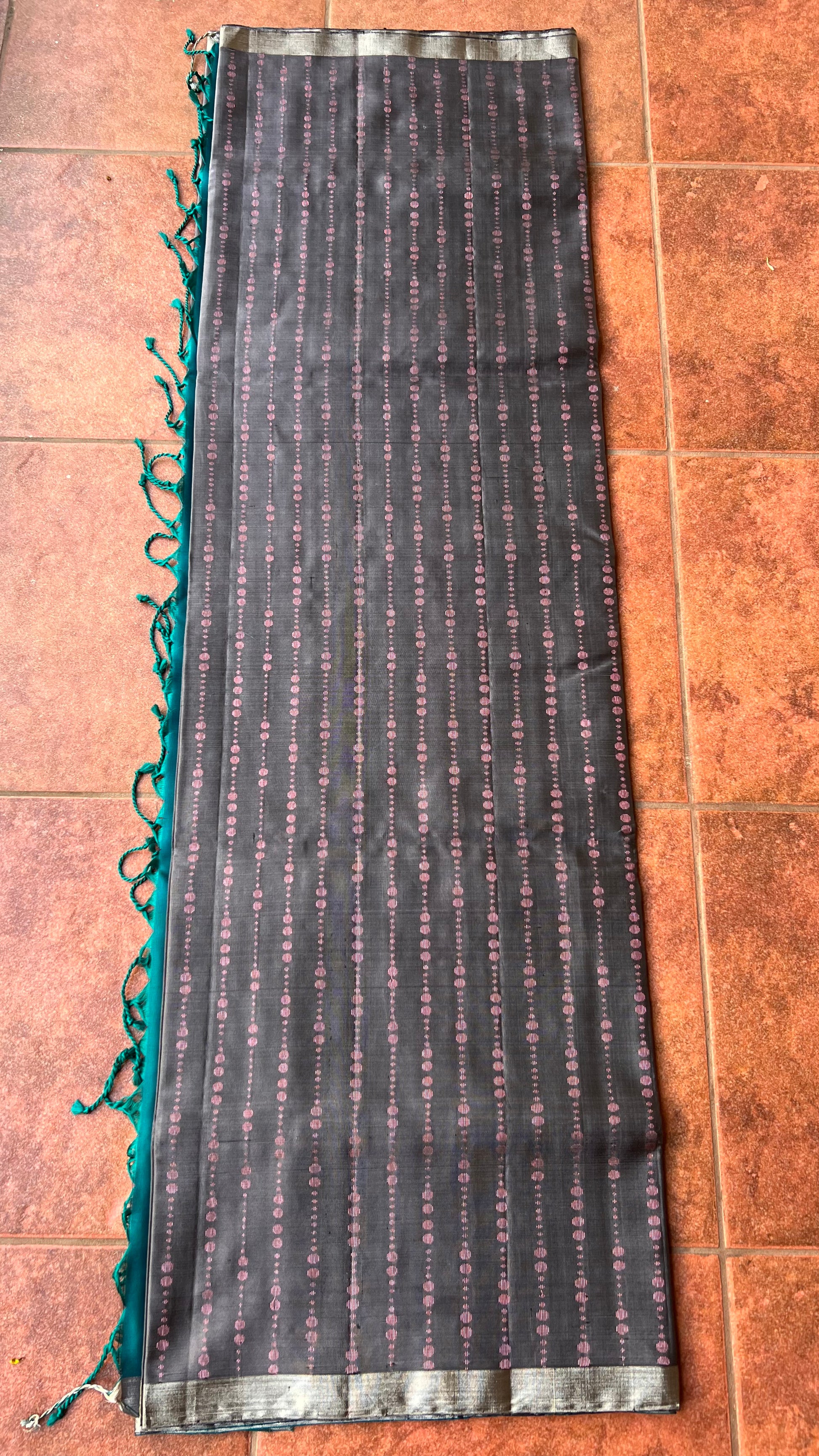 Light grey and green kanjivaram soft silk saree with blouse - Threads