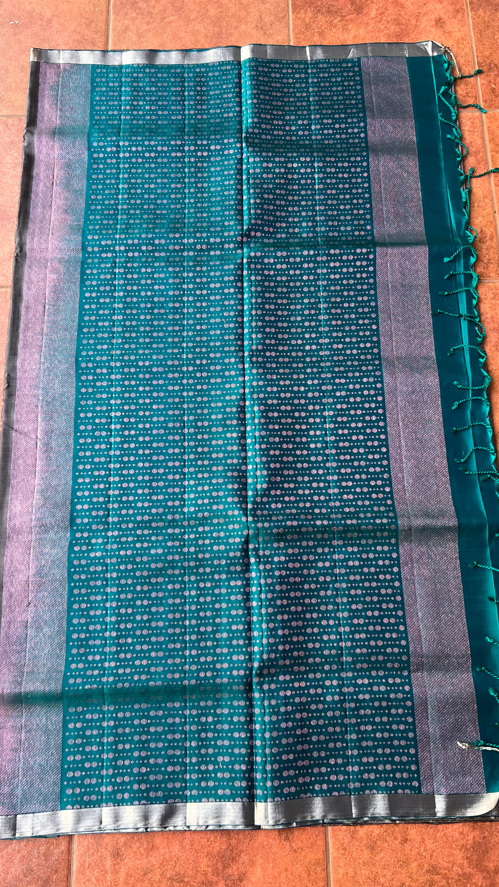 Light grey and green kanjivaram soft silk saree with blouse - Threads