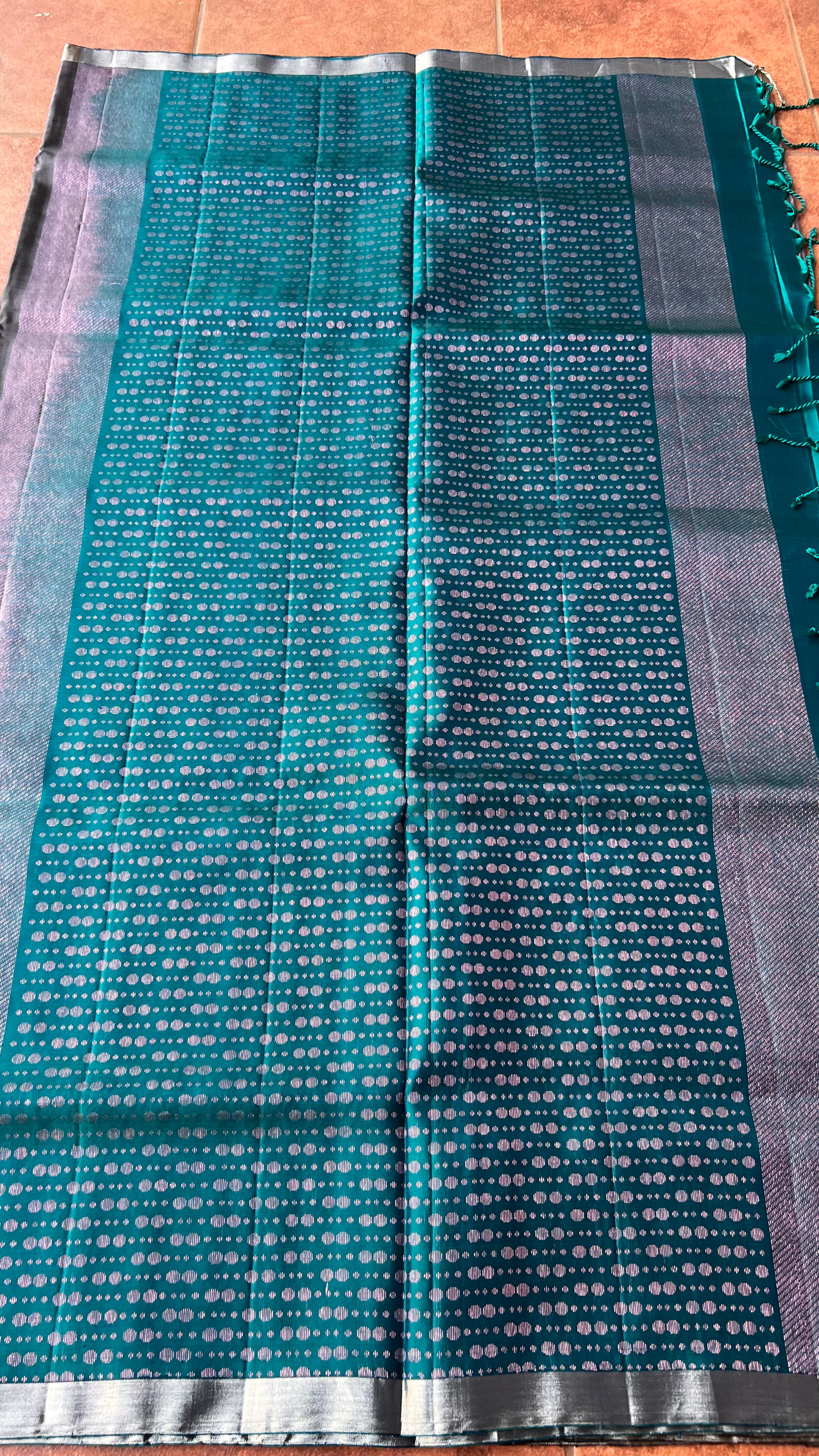Light grey and green kanjivaram soft silk saree with blouse - Threads