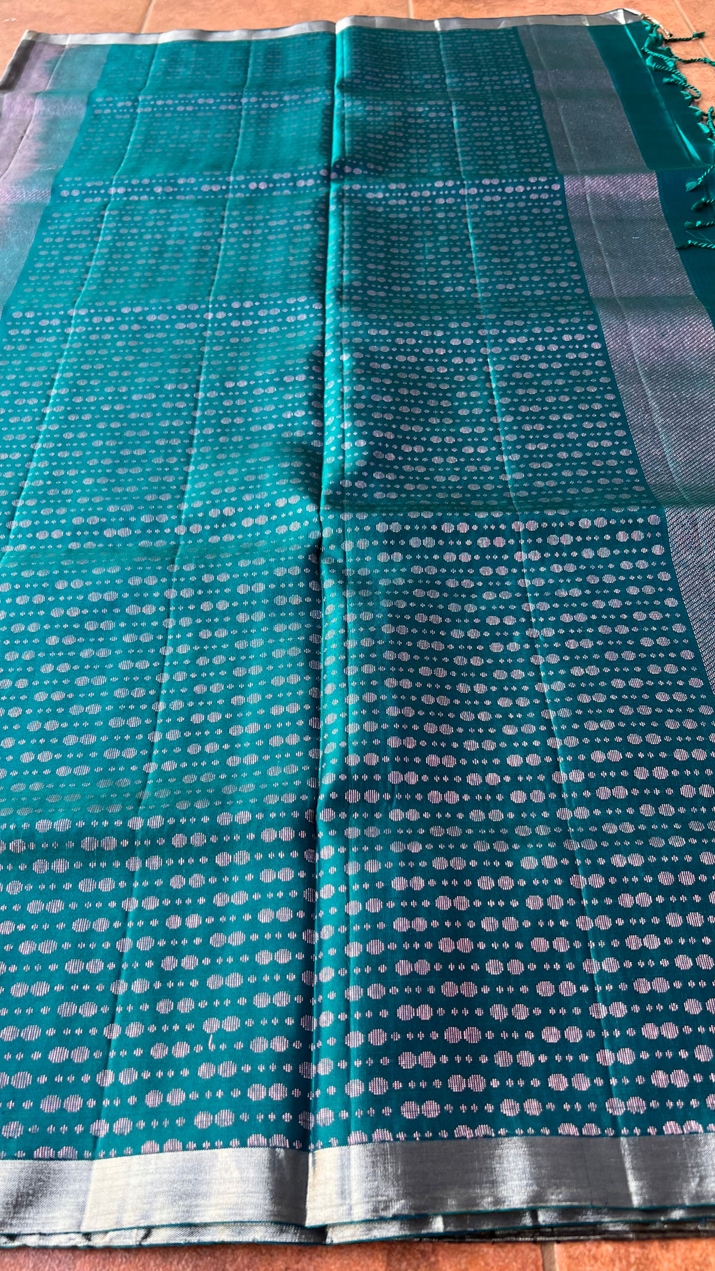 Light grey and green kanjivaram soft silk saree with blouse - Threads