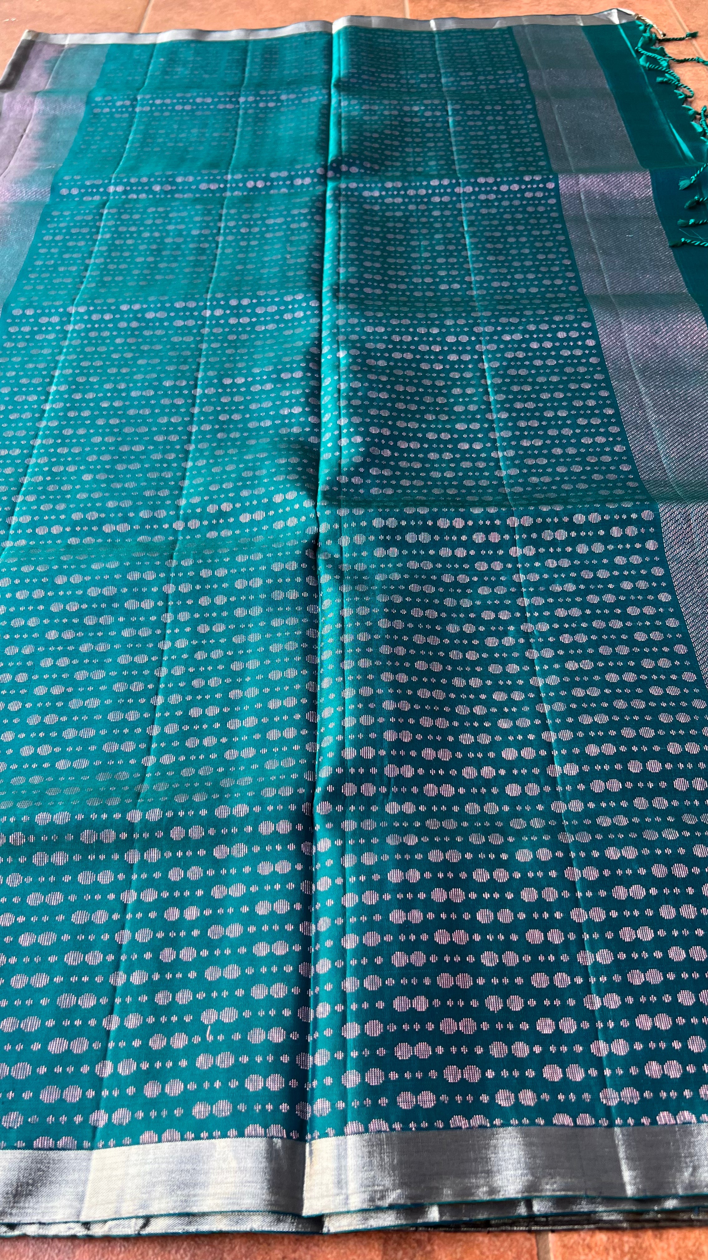 Light grey and green kanjivaram soft silk saree with blouse - Threads