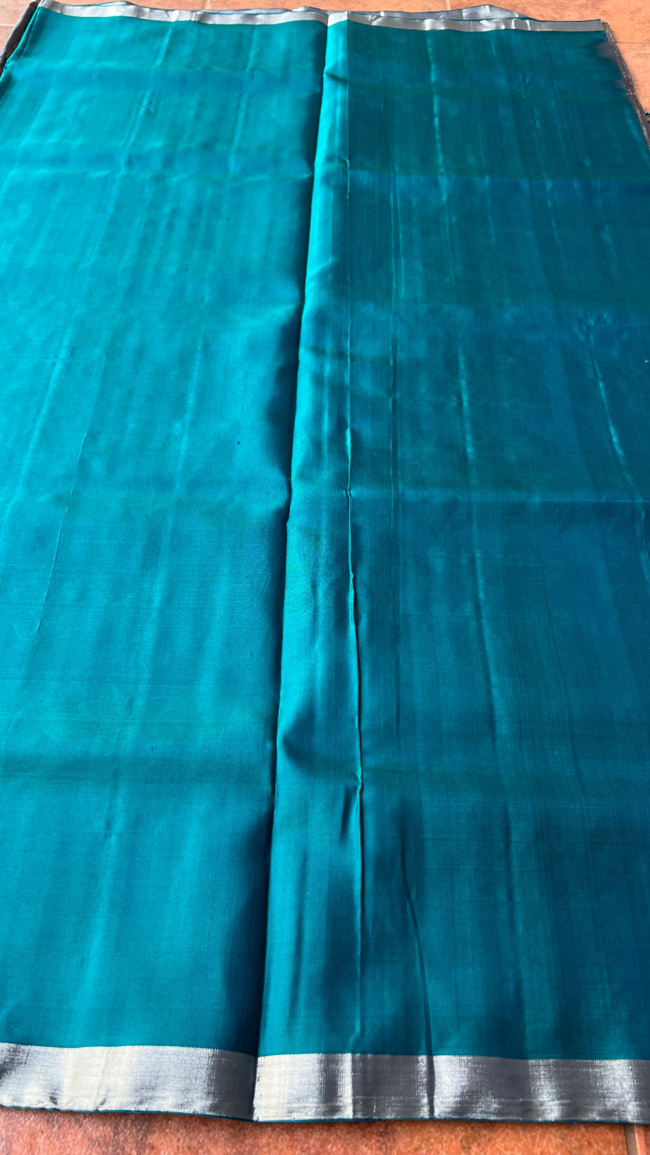 Light grey and green kanjivaram soft silk saree with blouse - Threads