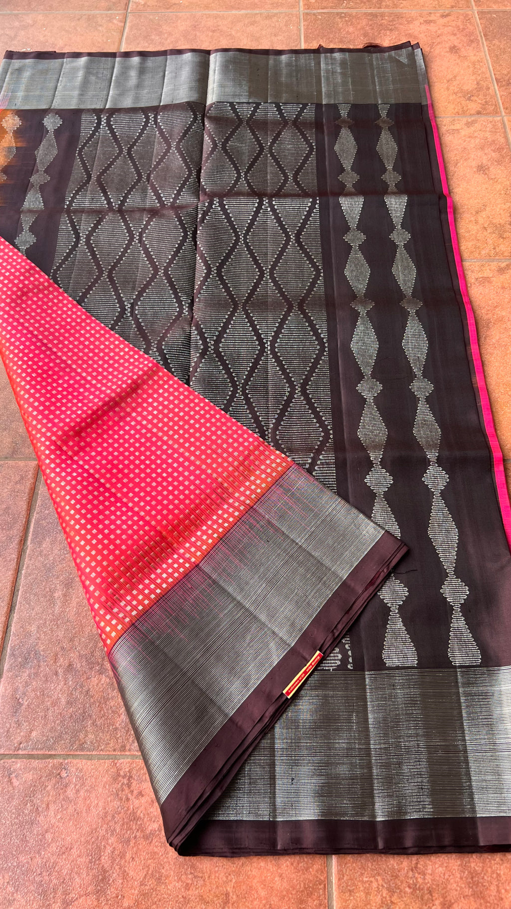 Valcano orange kanjivaram silk saree with blouse - Threads