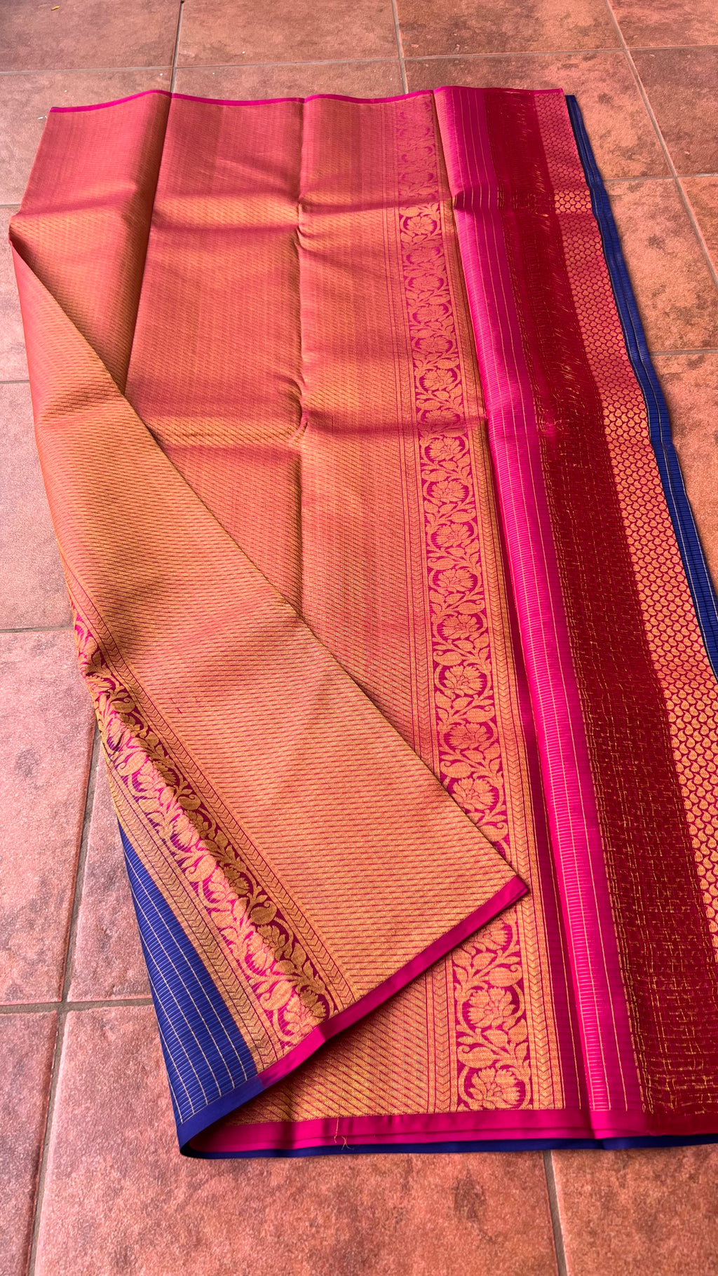 Blue checked kanjivaram silk saree with blouse - Threads