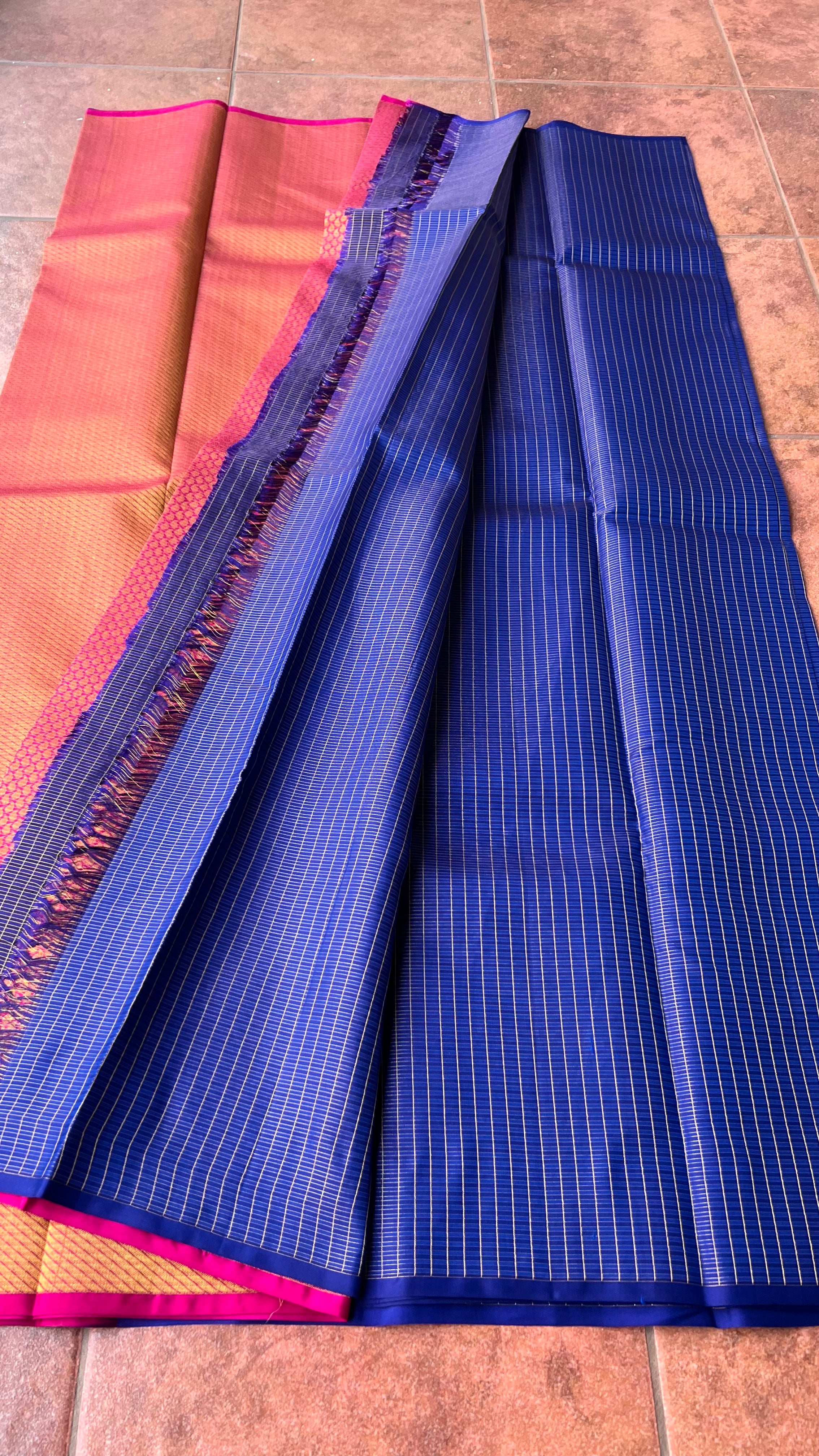Blue checked kanjivaram silk saree with blouse - Threads