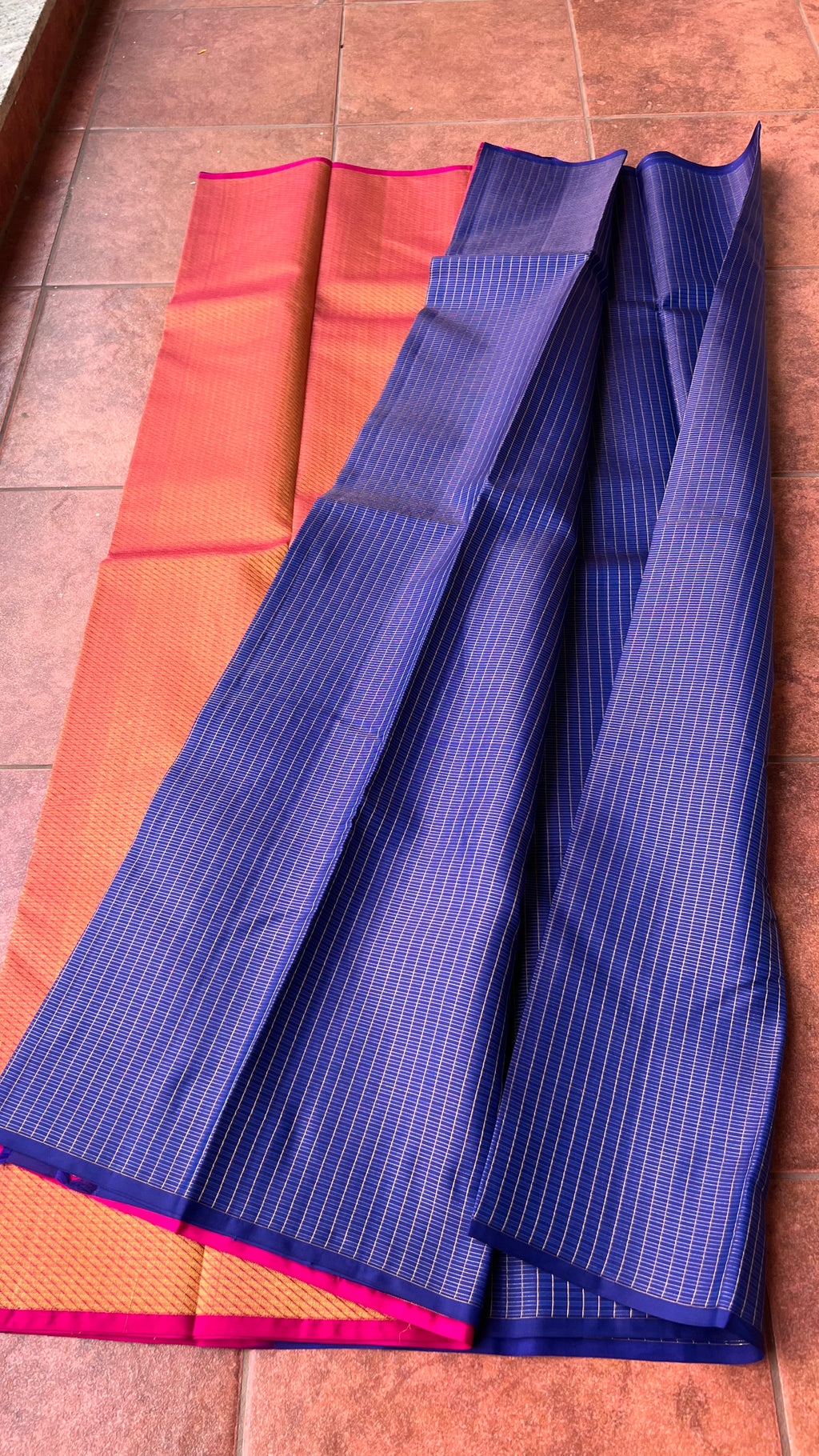 Blue checked kanjivaram silk saree with blouse - Threads