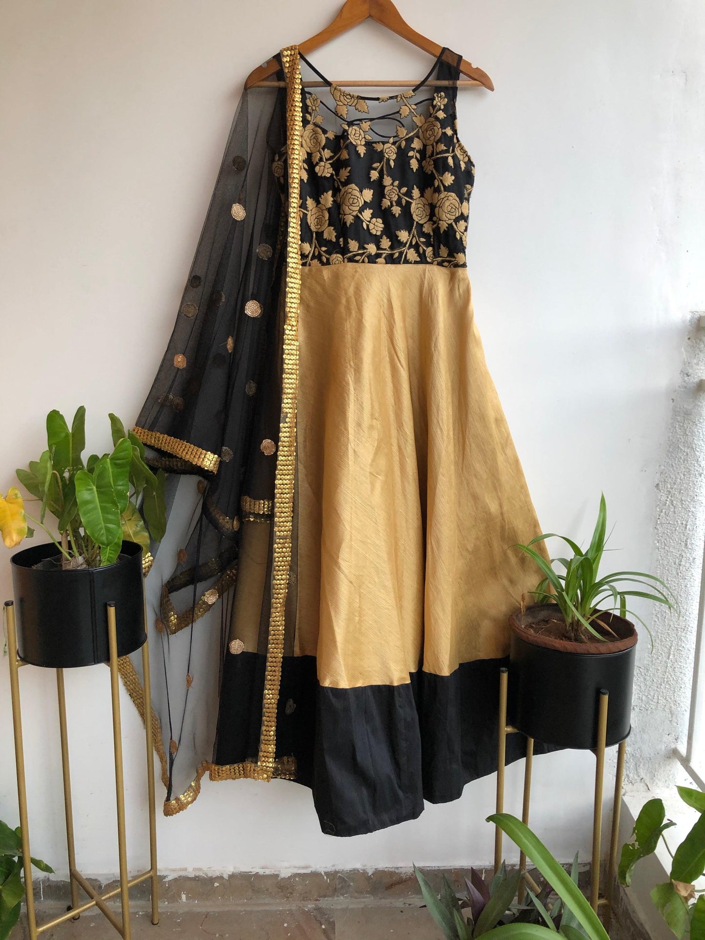 Beige Sea floral yoke salwar