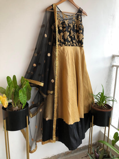 Beige Sea floral yoke salwar