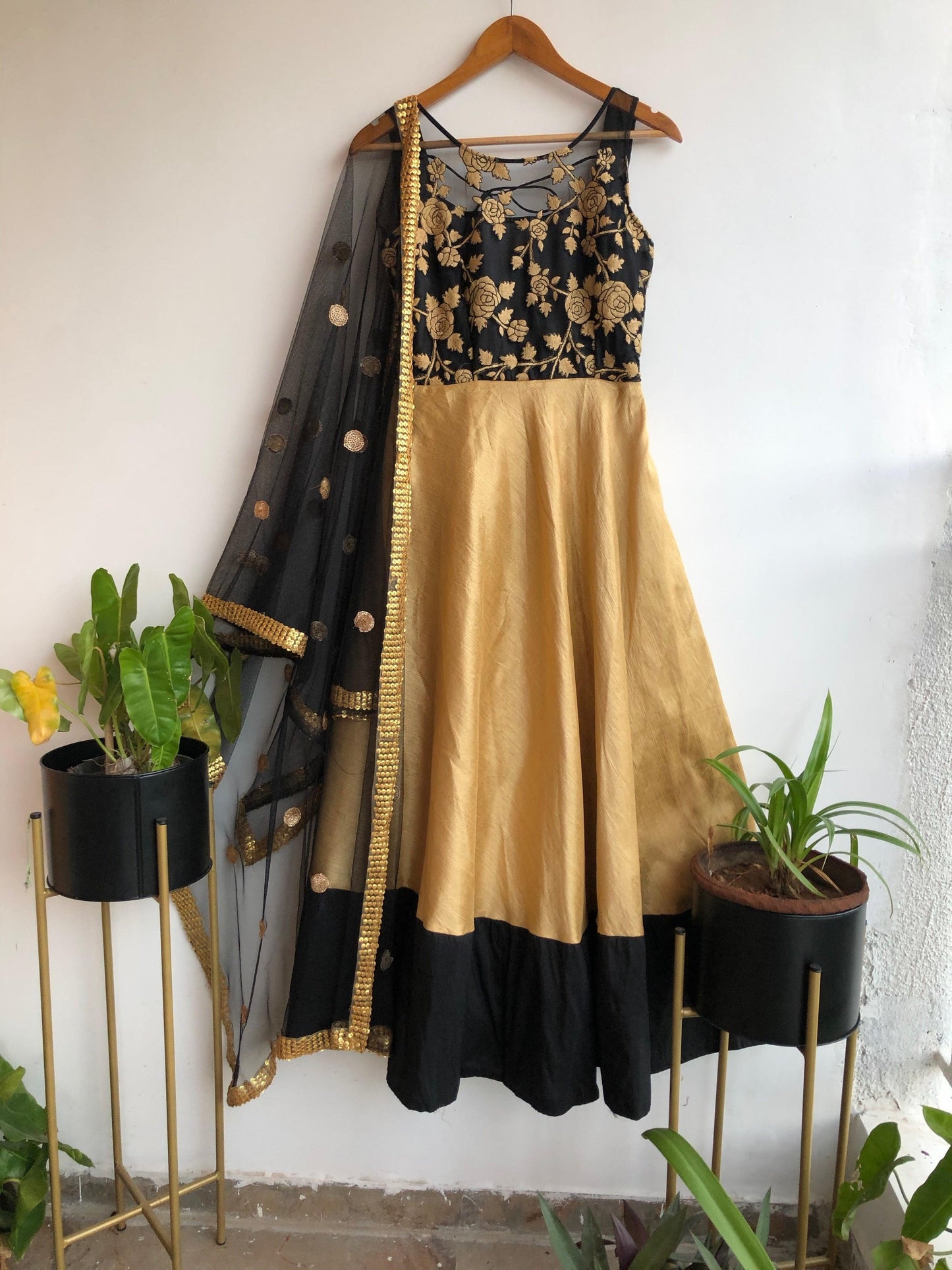 Beige Sea floral yoke salwar