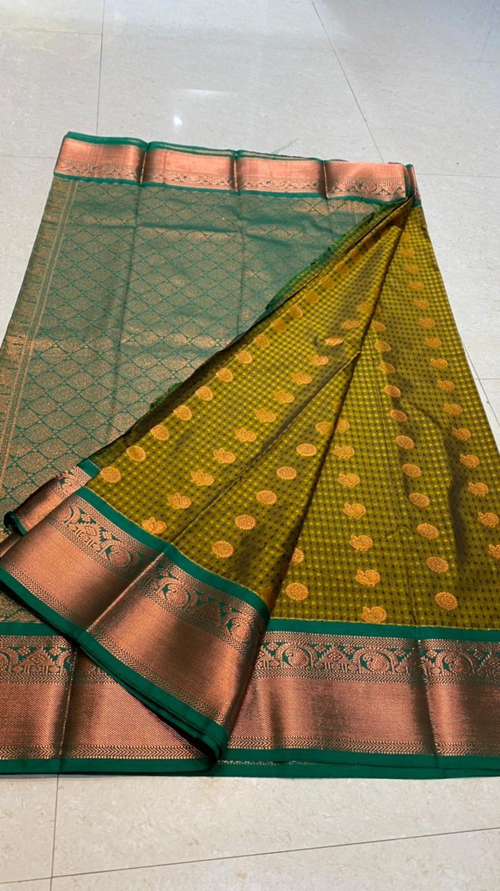 Mehandi green semi silk saree with blouse - Threads