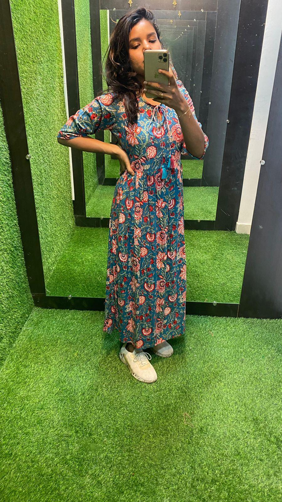 Blue and red Cotton printed kurti top - Threads