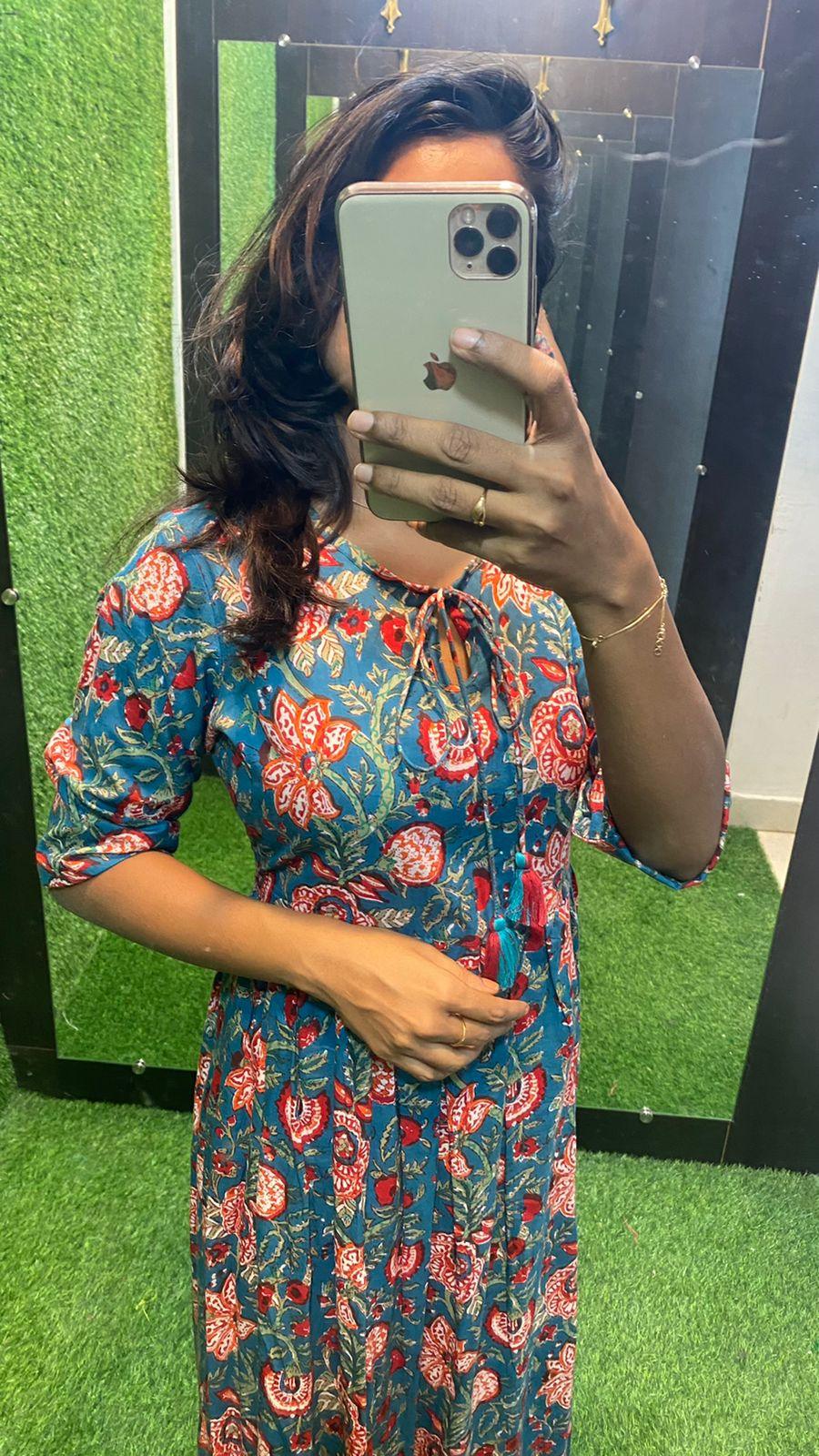 Blue and red Cotton printed kurti top - Threads