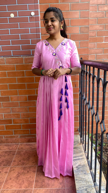 Pinkish Silk V patterned yoke handwork full length salwar - Threads
