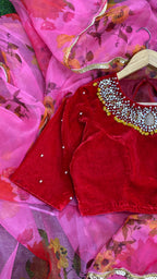 Red velvet blouse with heavy handmade jewel neck - Threads